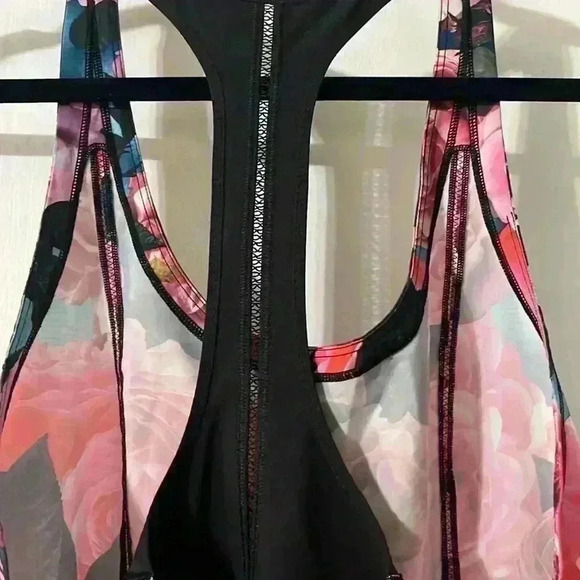 LULULEMON Lightened Up Racerback Singlet Tank in Secret Garden Pink Floral - Picture 8 of 11